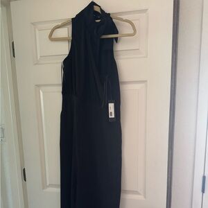 Doe & Rae Black One-Shoulder Maxi Dress